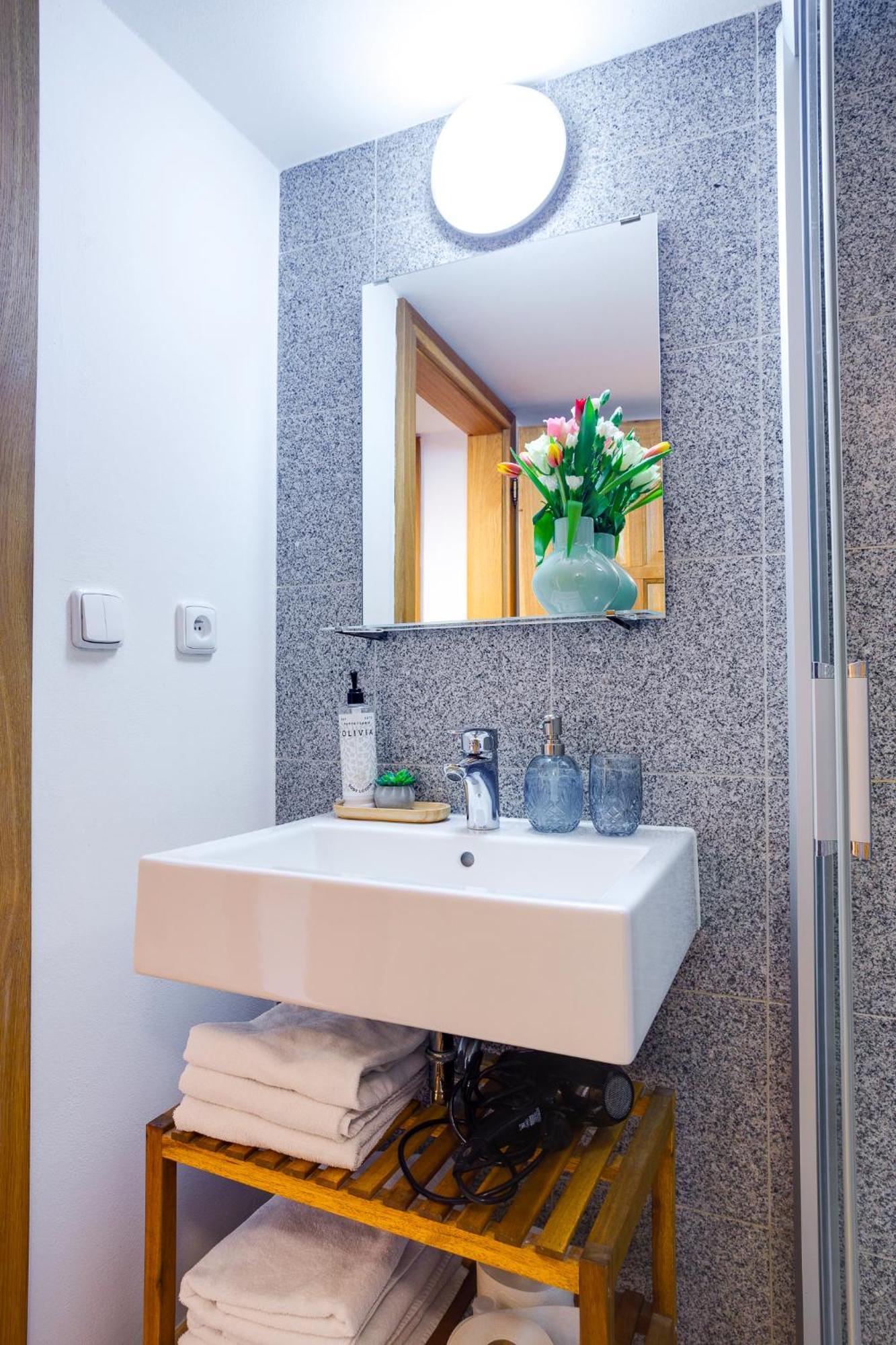 Apartments No.59 Loket Bagian luar foto